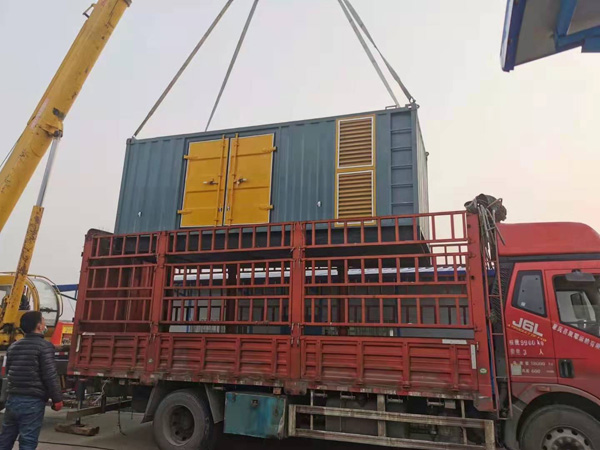 彭阳如何根据测量要求选择合适的电压表量程？