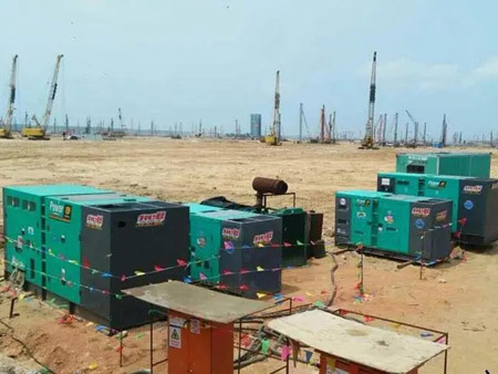 彭阳柴油发电机组干式空气滤清器的维护成本高吗？